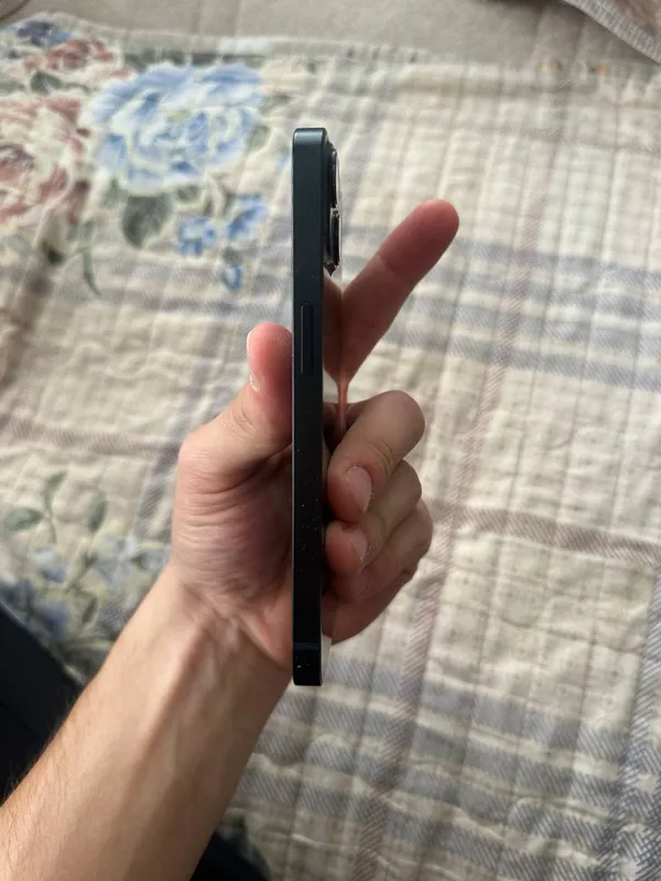 Iphone 13 128 79  holati zor karopka  abmen 14max — фото 4