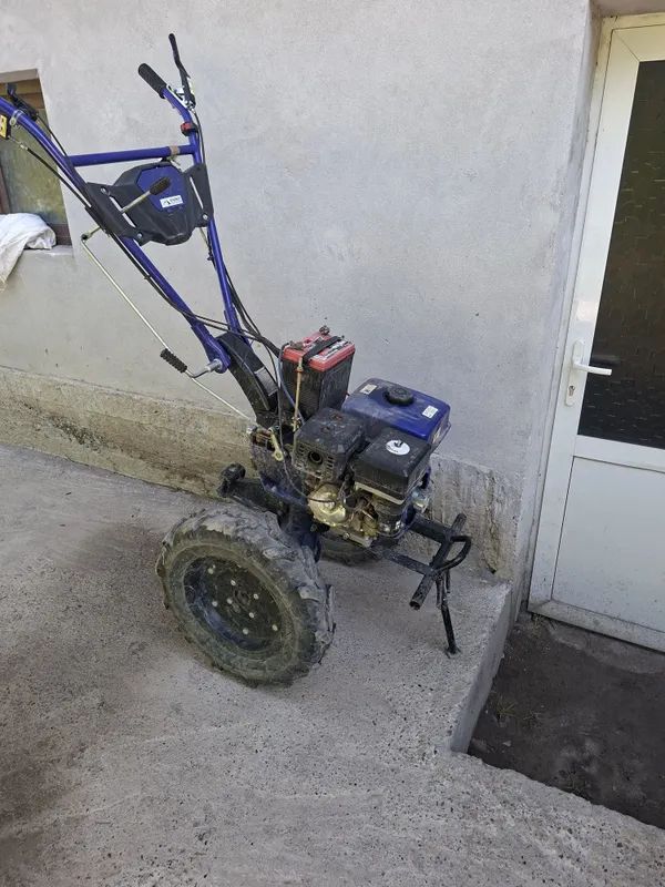 Motoblok 9.9 ot kuchi frezasi borr 1 Motoblok 9.9 ot kuchi frezasi borr 1