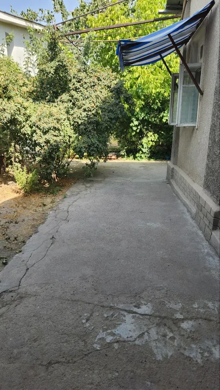 продается участок 6 соток, около мечети Ислом Ота. продается участок 6 соток, около мечети Ислом Ота.