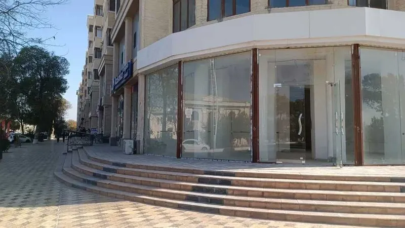 Продажа магазин 1 этаж 74кв. + 80кв подвал вокзал медиапарк 1