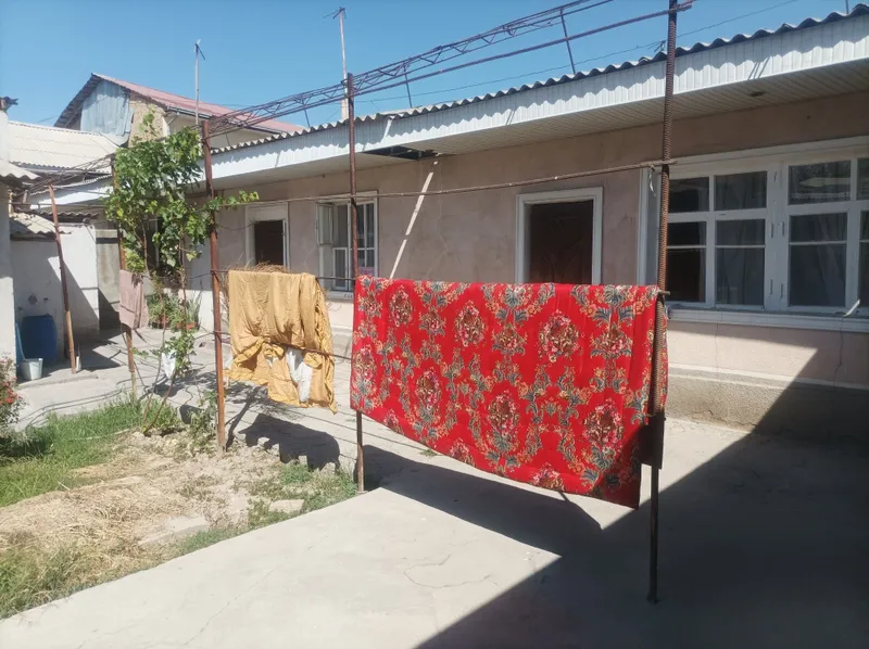 Срочно продается янгиюлском районе Кирарык МФЙ 6 Срочно продается янгиюлском районе Кирарык МФЙ 6