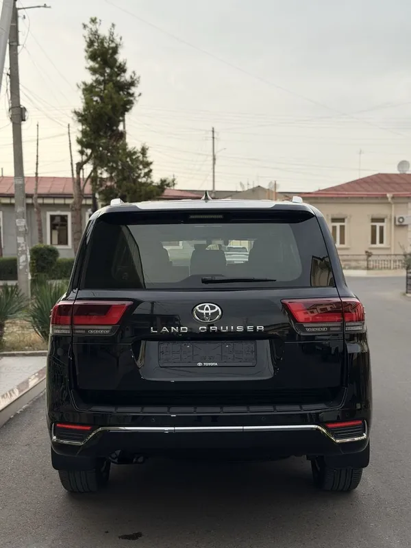 Toyota land cruiser 300 — фото 2