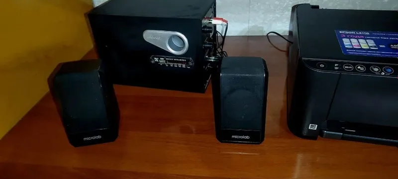 Microlab kalonka pult, usb fleshka, micro fleshka, aux, FM radio narxi 3