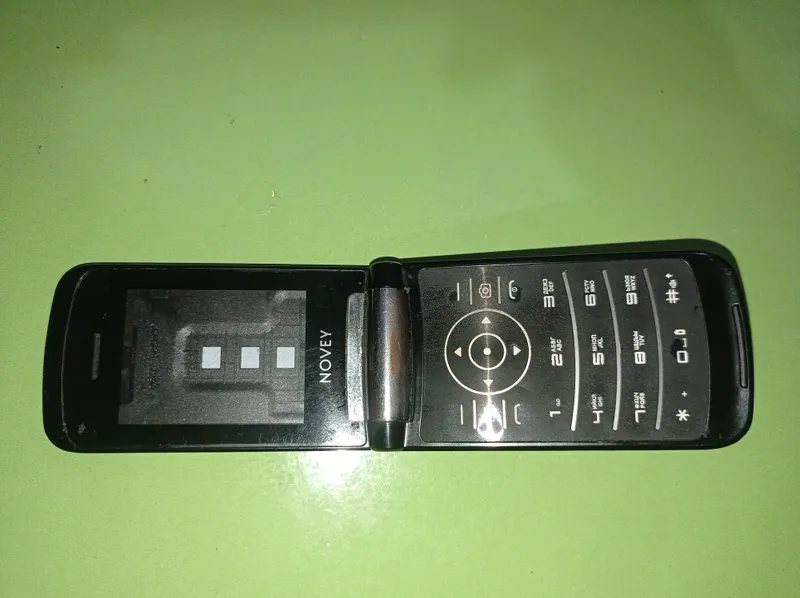 Novey A70R  telefon korpus — фото 5