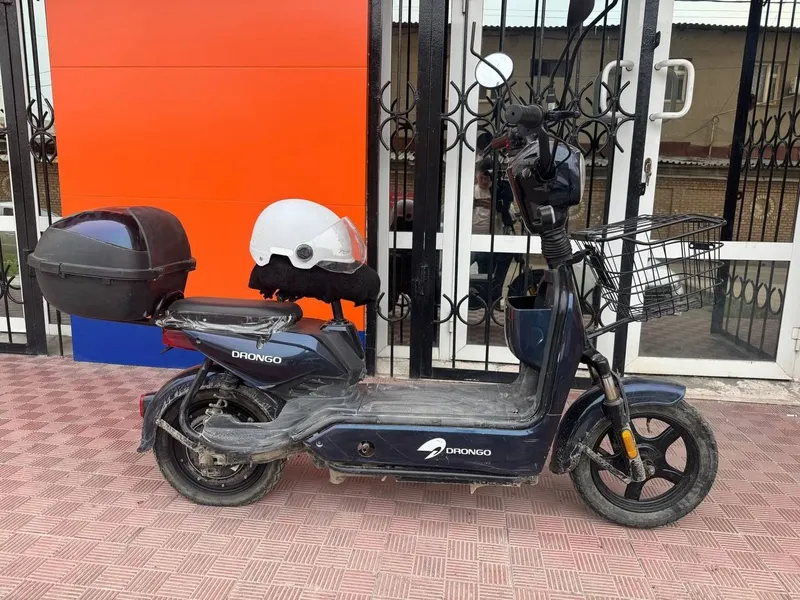 Электроскутер DRONGO