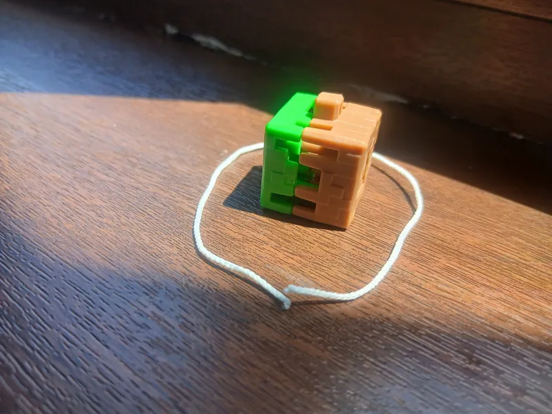 Продаём фигурку Minecraft 1 Продаём фигурку Minecraft 1
