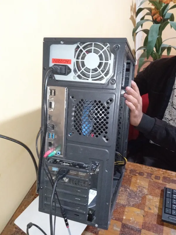 XTECH 500W блок питания 2 XTECH 500W блок питания 2