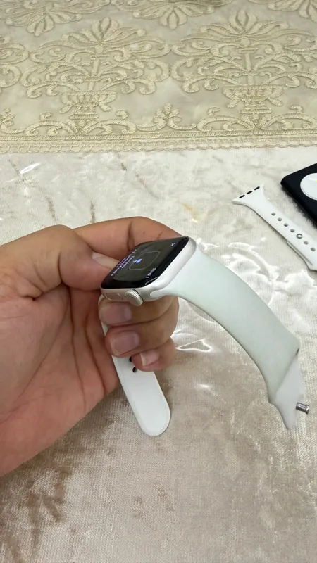 Apple watch se2 40mm GPS model. — фото 1