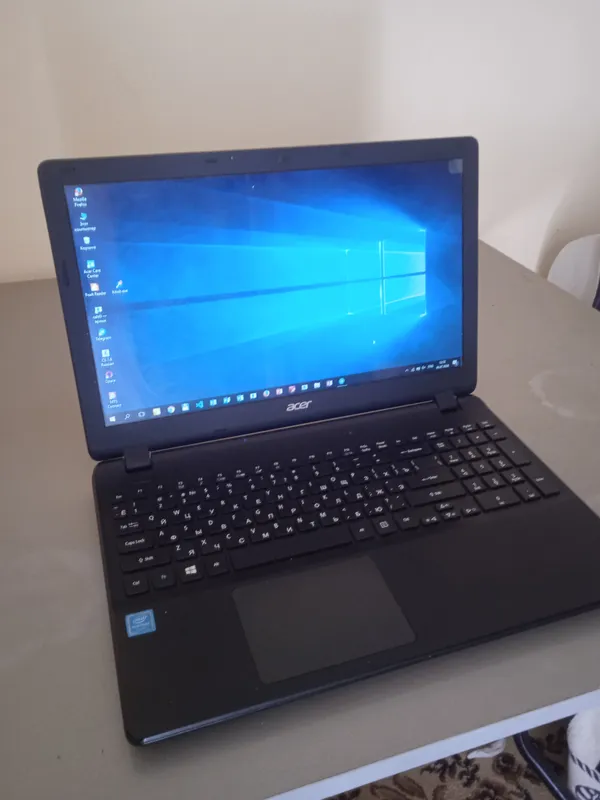 Acer Extensa 2519 4GB RAM 500GB HDD Windows 10 Pro 1