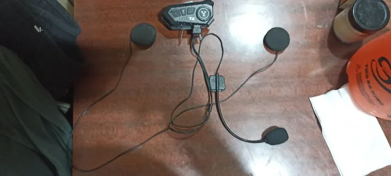 Блютуз гарнитура — фото 1