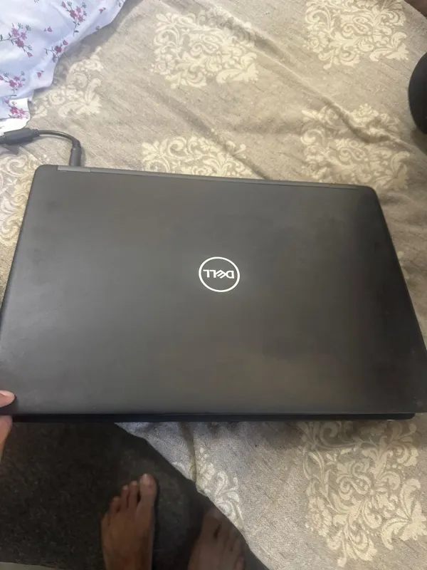 Dell laptop intel core i5... 8GB/256GB — фото 4