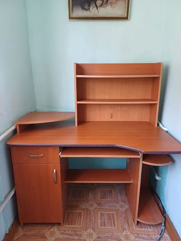 Компьютерный стол б/у 2