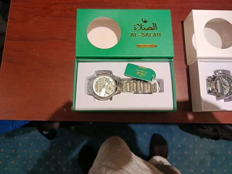 Al Fajr Soat sotiladi 3 Al Fajr Soat sotiladi 3