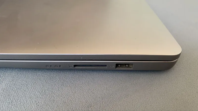 Arzon noutbook sotiladi | Lenovo ideaPad 1 6