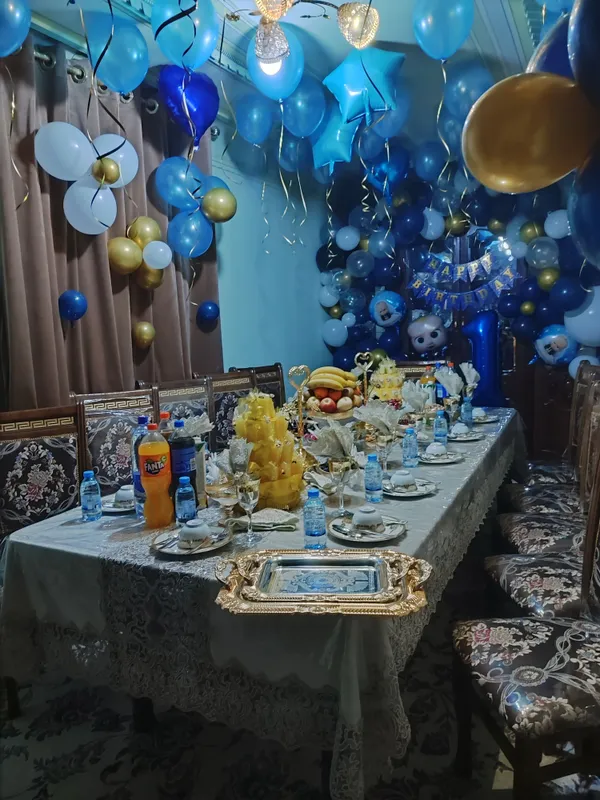 Стол и стулья на 12 персон, состояние хорошее 1 Стол и стулья на 12 персон, состояние хорошее 1