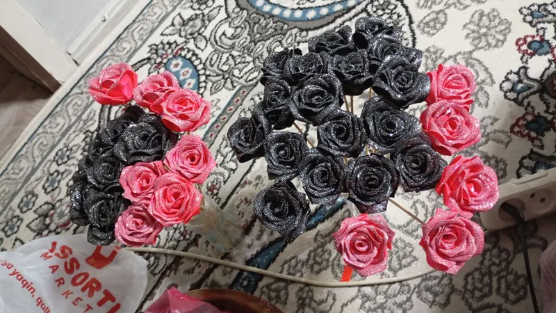 розы из атласных ленты 3