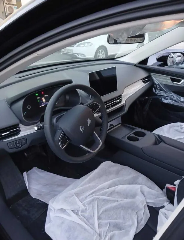 Hongqi Eqm5 500 км В рассрочку с первоначальным взносом 5 400$ поступает в продажу 2 Hongqi Eqm5 500 км В рассрочку с первоначальным взносом 5 400$ поступает в продажу 2
