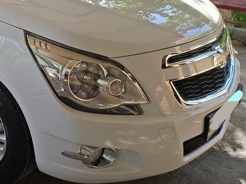 Chevrolet Cobalt 4