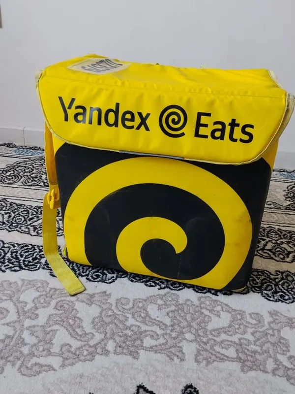 Yandex sumka sotiladi