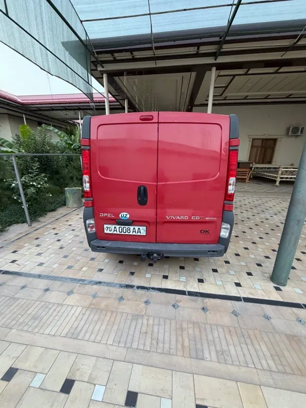 Продаётся Opel Vivaro в идеальном состоянии 2