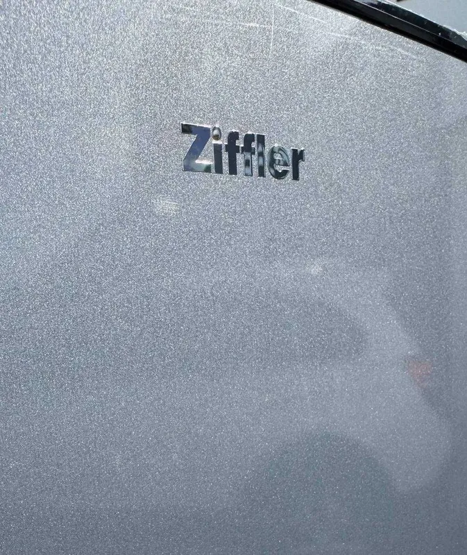 Холодильник Ziffler BRF-196BFS Defrost 196 л 7