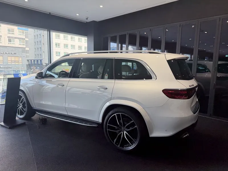 GLS 580 4matic AMG LINE 2026 — фото 3