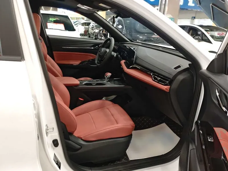 CHANGAN X5 PLUS Model, Second Generation, 1.5T Transcendence PRO — фото 7