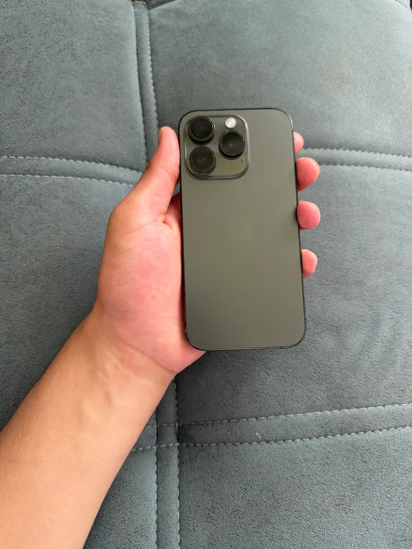 Iphone 15 pro Holati yaxshi 10/7 Pamiti 128 kardak