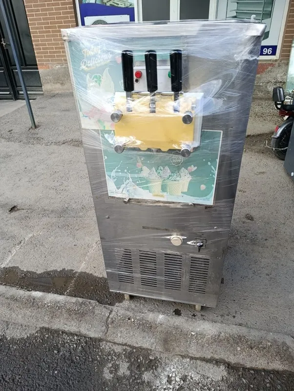 Музкаймок аппарат сотилади