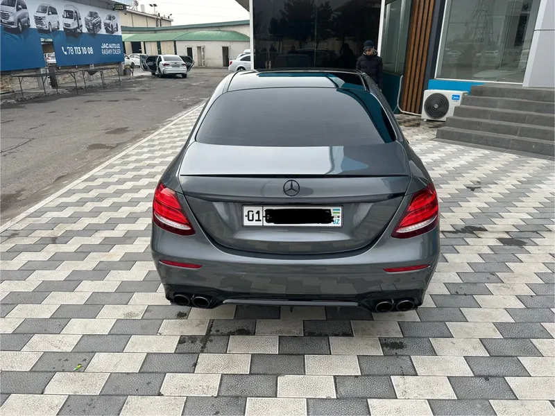 Продается оригинальный Mersedes benz E53 AMG — фото 4