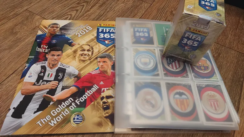 Fifa 2019 Panini новый, запечатанный бокс + альбом