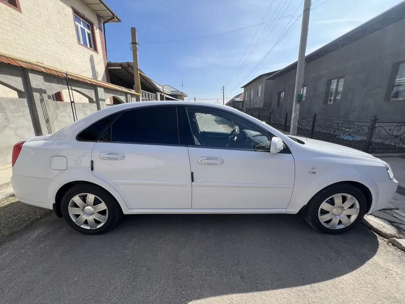 Chevrolet Lacetti 1.8 L — фото 3