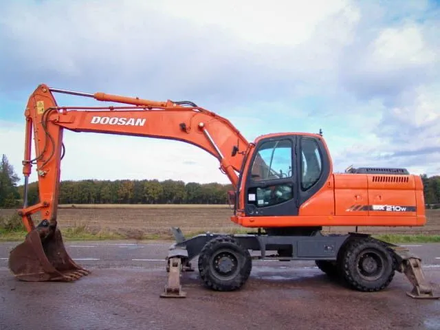 Doosan 210 talk 2015 yil arendaga beriladi strella 9m kovsha 1 kubali 3 Doosan 210 talk 2015 yil arendaga beriladi strella 9m kovsha 1 kubali 3