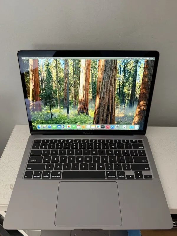 Macbook Air 2020/8/256/ful box 2 Macbook Air 2020/8/256/ful box 2