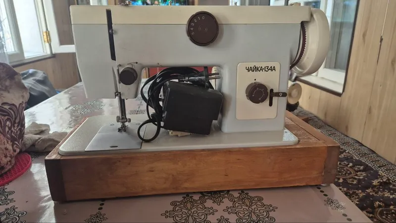 продаётся швейная машинка