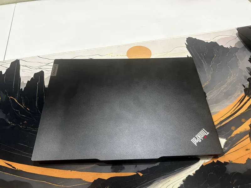 ThinkPad E14 Gen 6 2