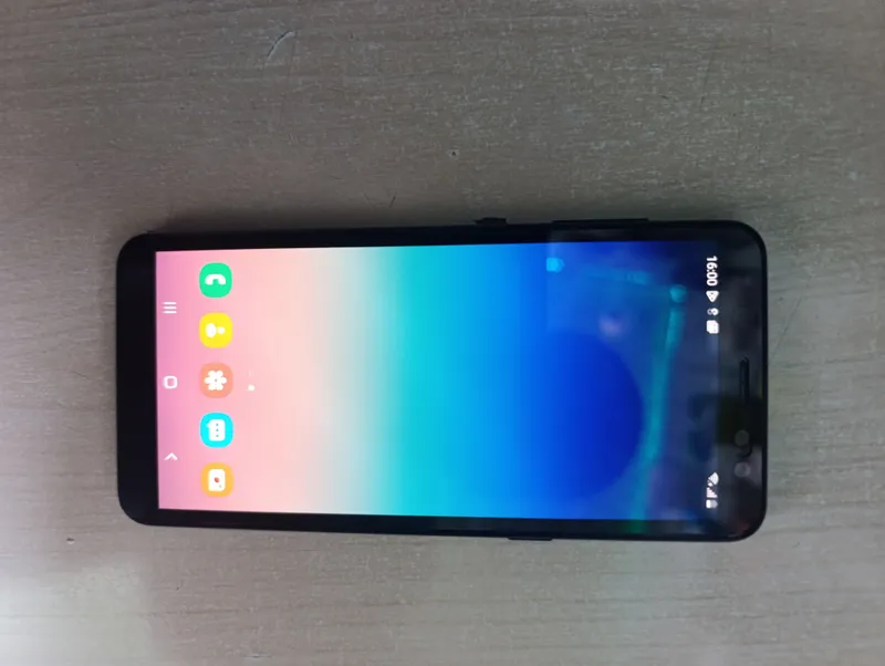 Samsung a8 32g ochilmagan bir qul — фото 3