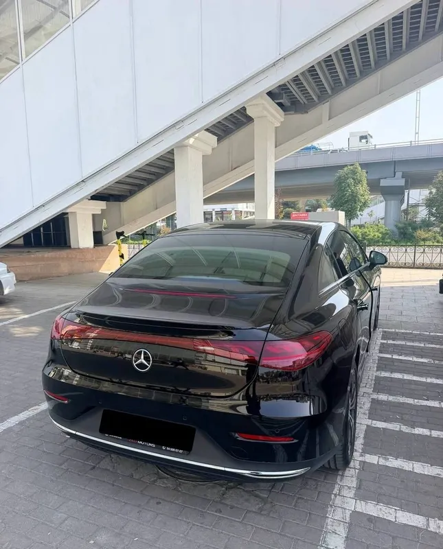 Mercedes Benz Eqe 300 4 matic 4