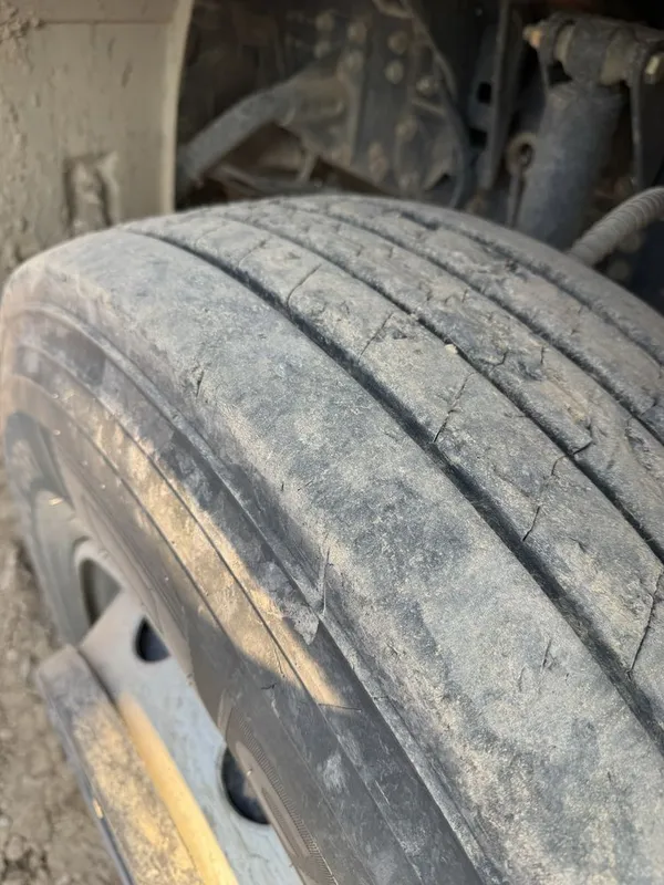 315/80 Балон без диска сотилади 60% протектори бор — фото 2