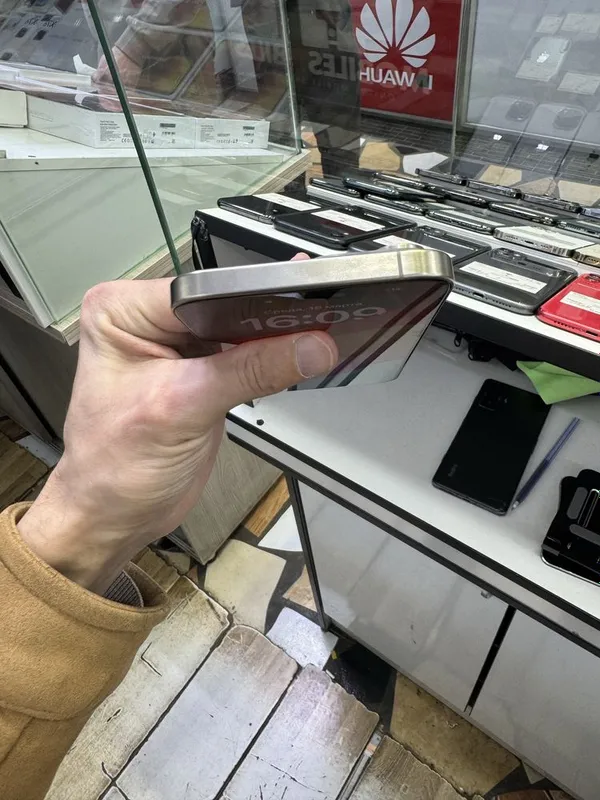 Только сегодня iPhone 15 Pro Max 6 Только сегодня iPhone 15 Pro Max 6