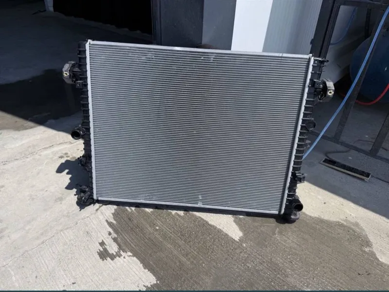 Jetour x70 plus 1.5 suv radiyator qolganlari xam bor