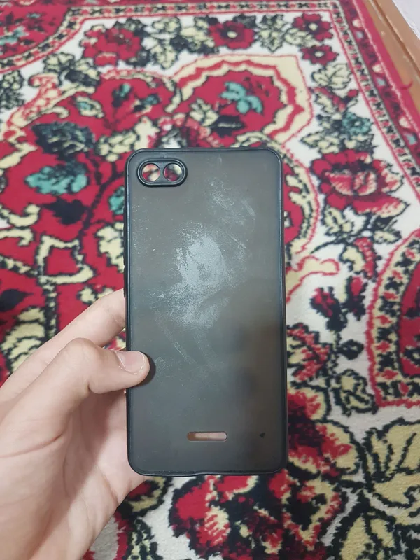 Redmi 6 uchun chexollar to'plami 4 Redmi 6 uchun chexollar to'plami 4
