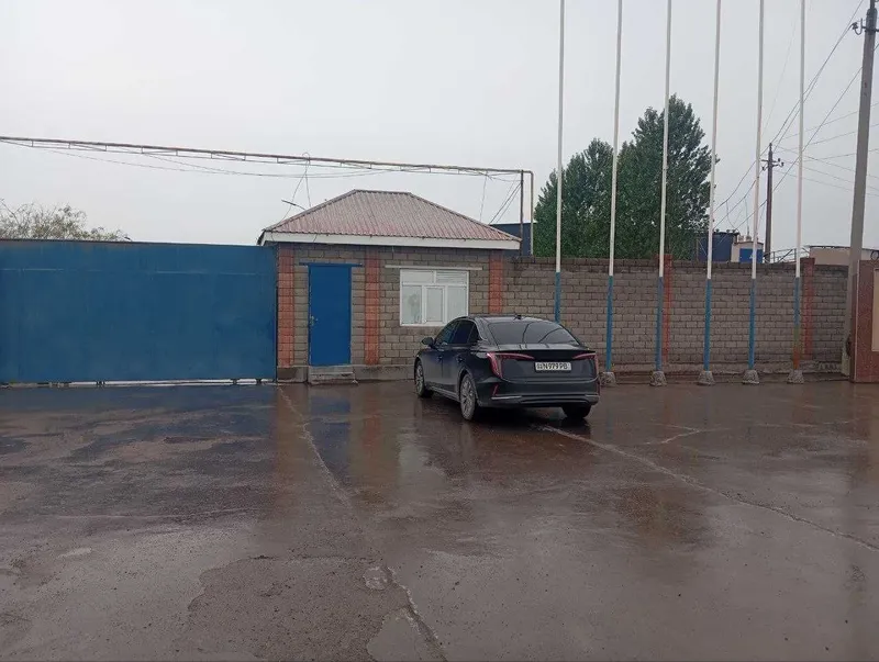 Продаётся комплекс под производство и склад, общая площадь 2,1 гектар