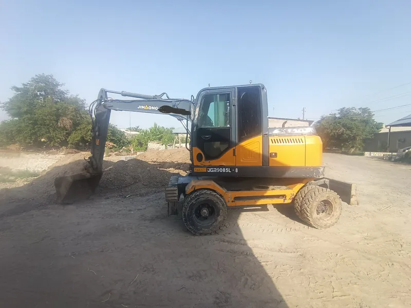 ekskvator sotiladi