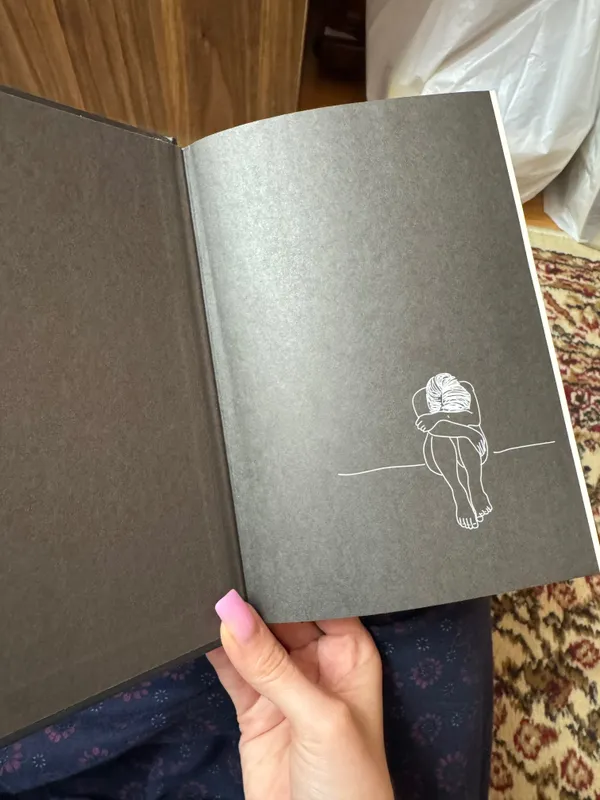 Книга milk and honey Рупи Каур — фото 3