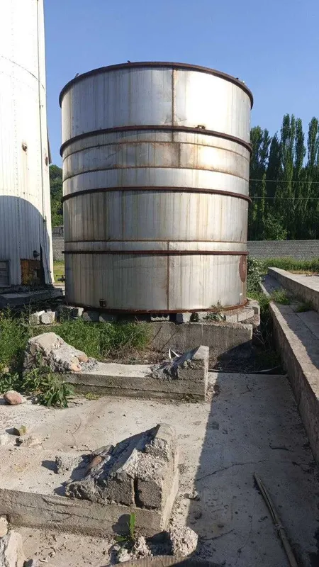 Срочно продаётся ёмкость из нержавеющей стал ЁМКОСТЬ 60 тонн. 1 Срочно продаётся ёмкость из нержавеющей стал ЁМКОСТЬ 60 тонн. 1