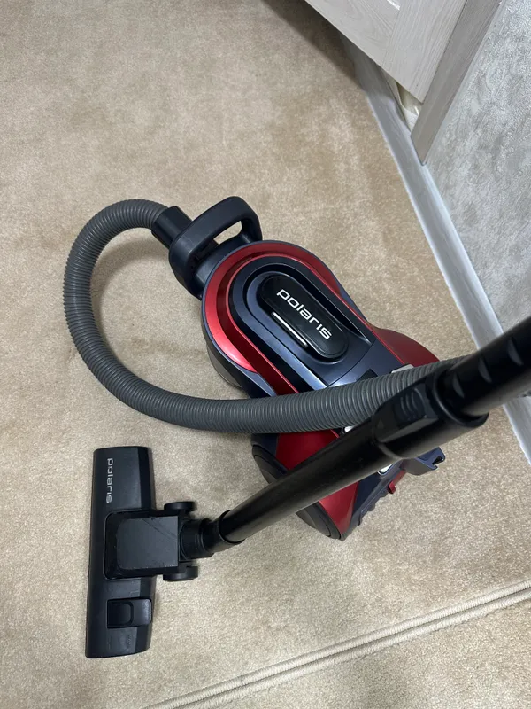 Пылесос Polaris plisos pilisos 4 Пылесос Polaris plisos pilisos 4