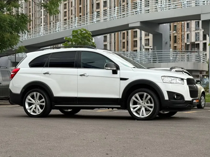 Продаётся Chevrolet Captiva 3L Год 2015 — фото 2