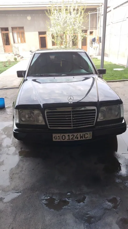 Mercedes-Benz 124 1 Mercedes-Benz 124 1