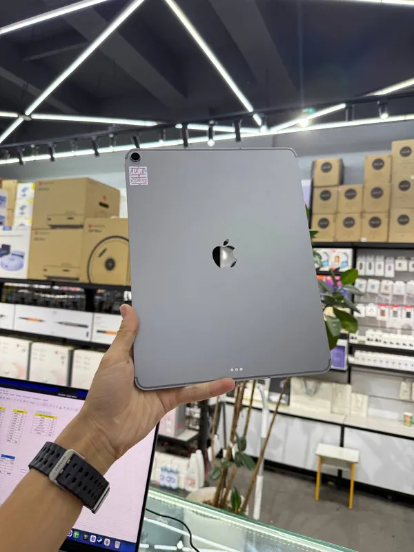 iPad Air 13 M4 YENGIDE 1 iPad Air 13 M4 YENGIDE 1